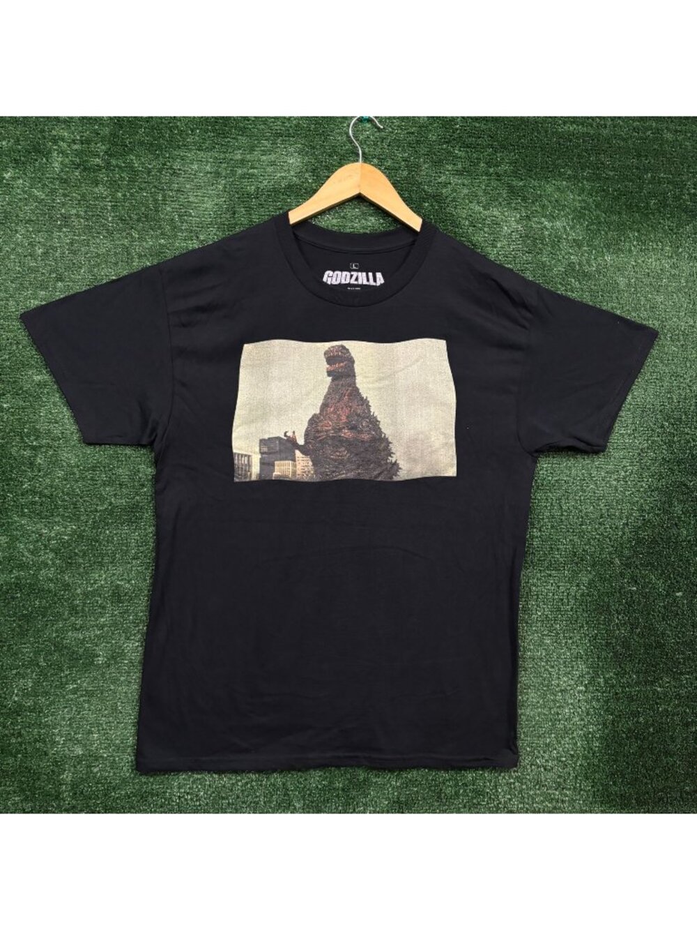 Godzilla King of Monsters City Destroyer T-Shirt Size Large